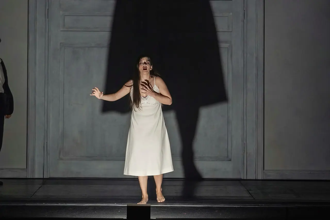 Chiara Maria Fioriani soprano ORFEO ED EURIDICE CHRISTOPH WILLIBALD GLUCK EURIDICE DIRETTORE: ALESSANDRO DE MARCHI REGISTA: SHIRIN NESHAT TEATRO MUNICIPALE VALLI DI REGGIO EMILIA 10–12 APRILE 2026