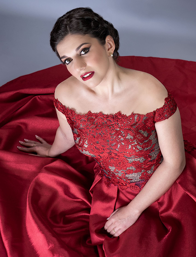 Chiara Maria Fioriani soprano italiano ritratto.