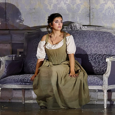 Chiara Maria Fiorani soprano, nel ruolo di Zerlina in Don Giovanni al Teatro Carlo Felice di Genova anno 2025.