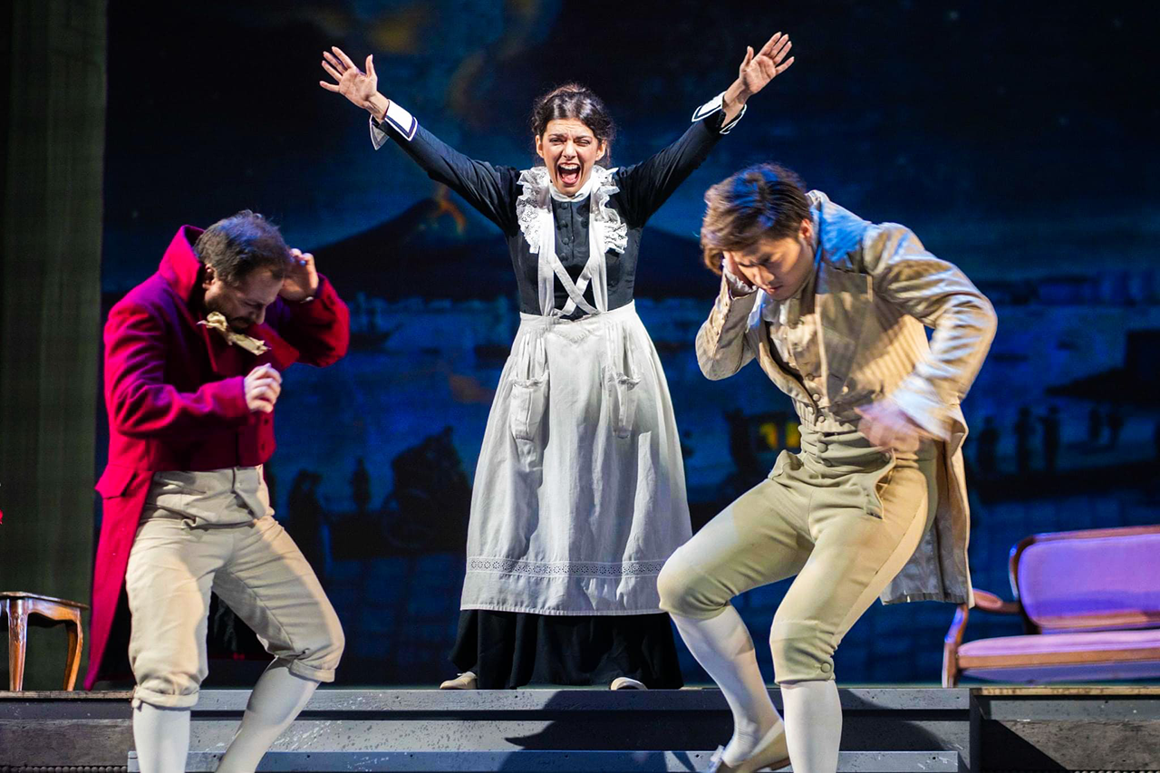 Il soprano Chiara Maria Fiorani nel ruolo di Berenice al teatro coccia di novara nel 2022