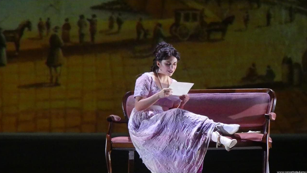 Il soprano Chiara Maria Fiorani nel ruolo di Berenice al teatro coccia di novara nel 2022
